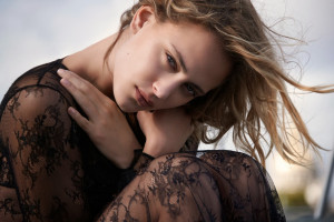 Nora Arnezeder photo #